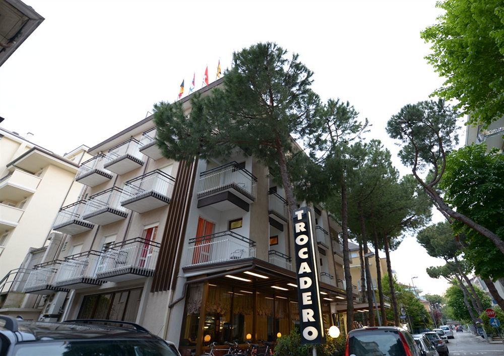 Hotel Trocadero Riccione Esterno foto