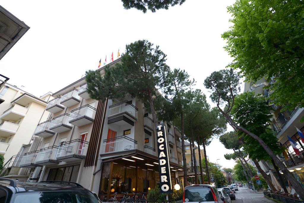 Hotel Trocadero Riccione Esterno foto